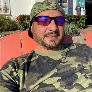 Meet your Posher, Alex